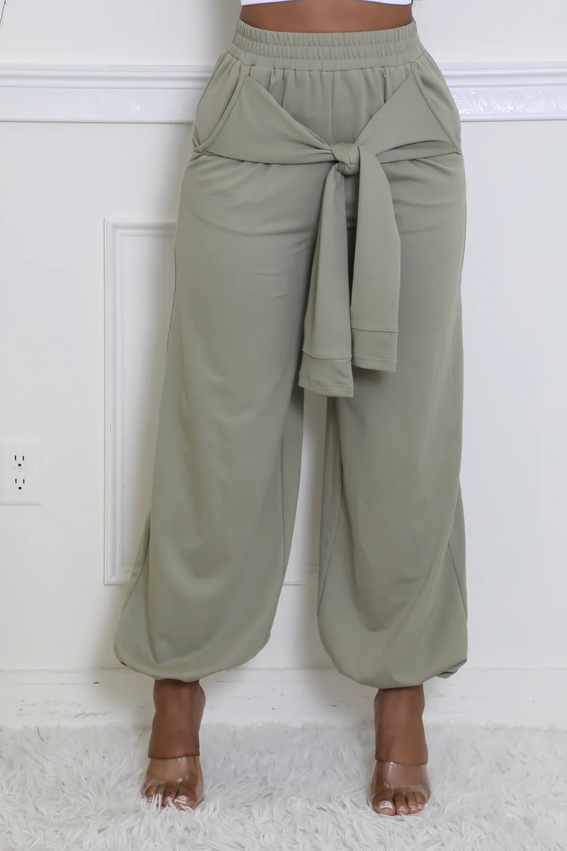 High-Waisted Stretch Pants