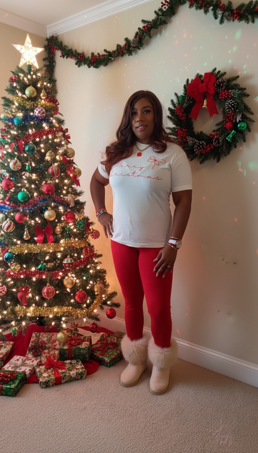 Merry Christmas Graphic Tee – Holiday Classic