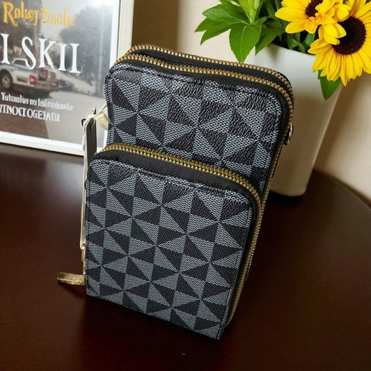Crossbody    Tote with 3 zippers