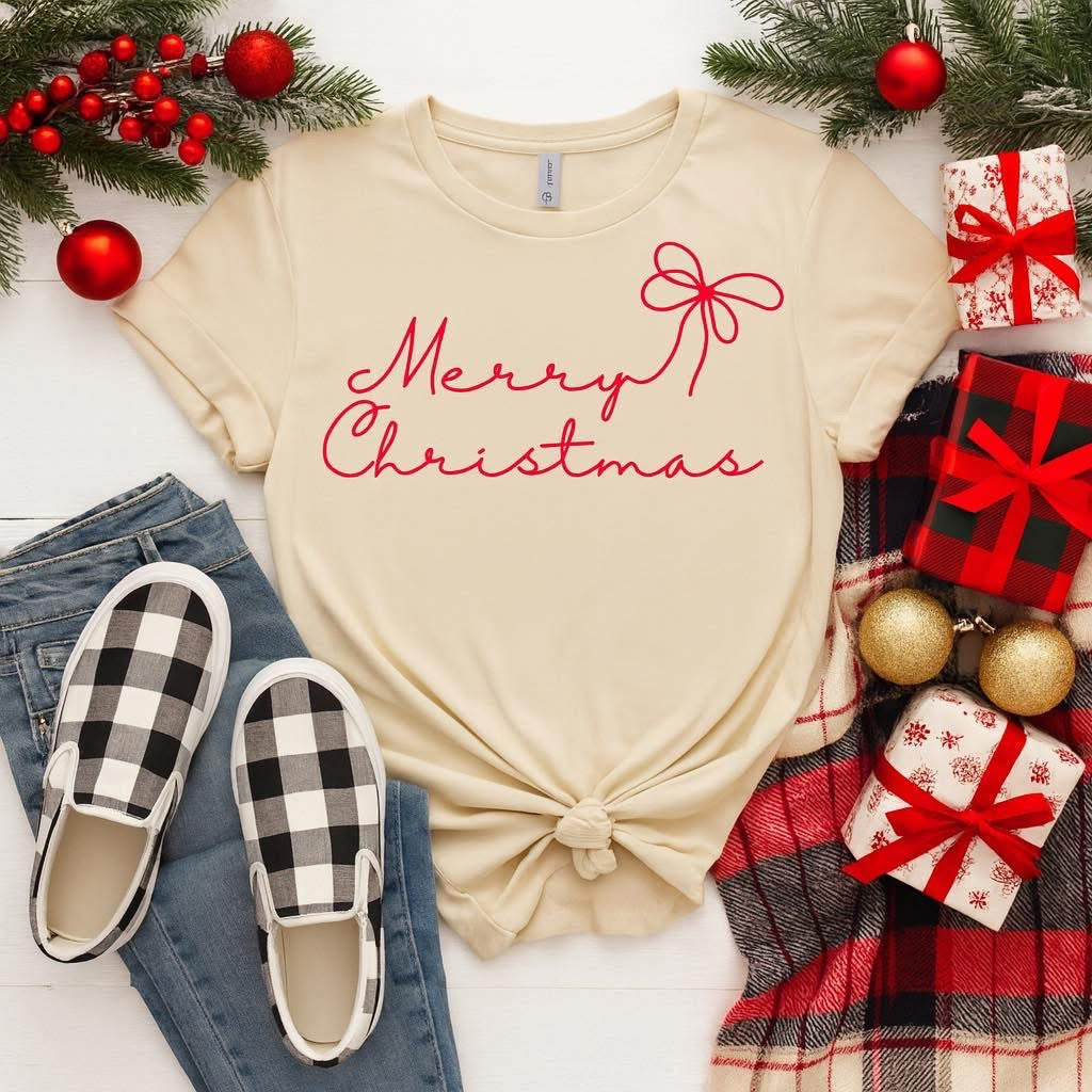 Merry Christmas Graphic Tee – Holiday Classic