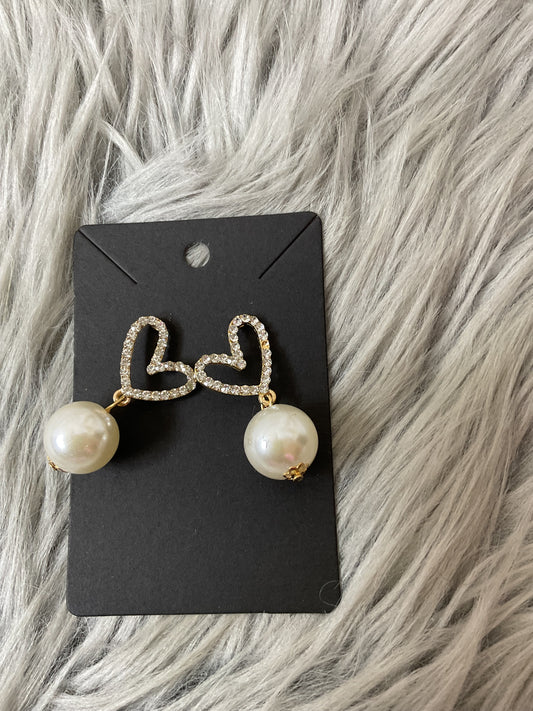 Pearl Heart Earrings