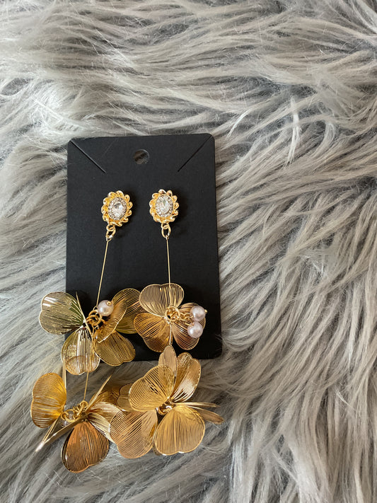 Gold Flower Earrings